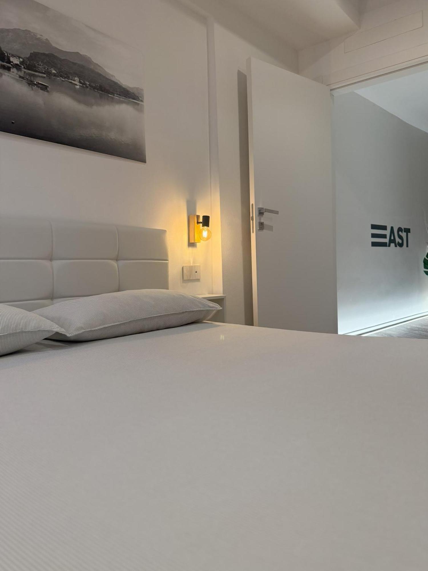 ארקו East West Room מראה חיצוני תמונה