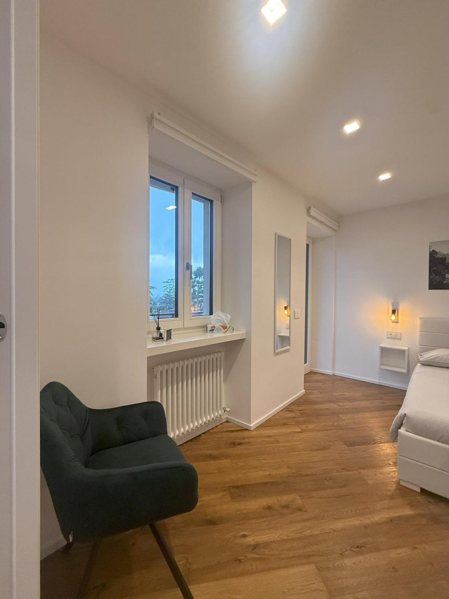 ארקו East West Room מראה חיצוני תמונה