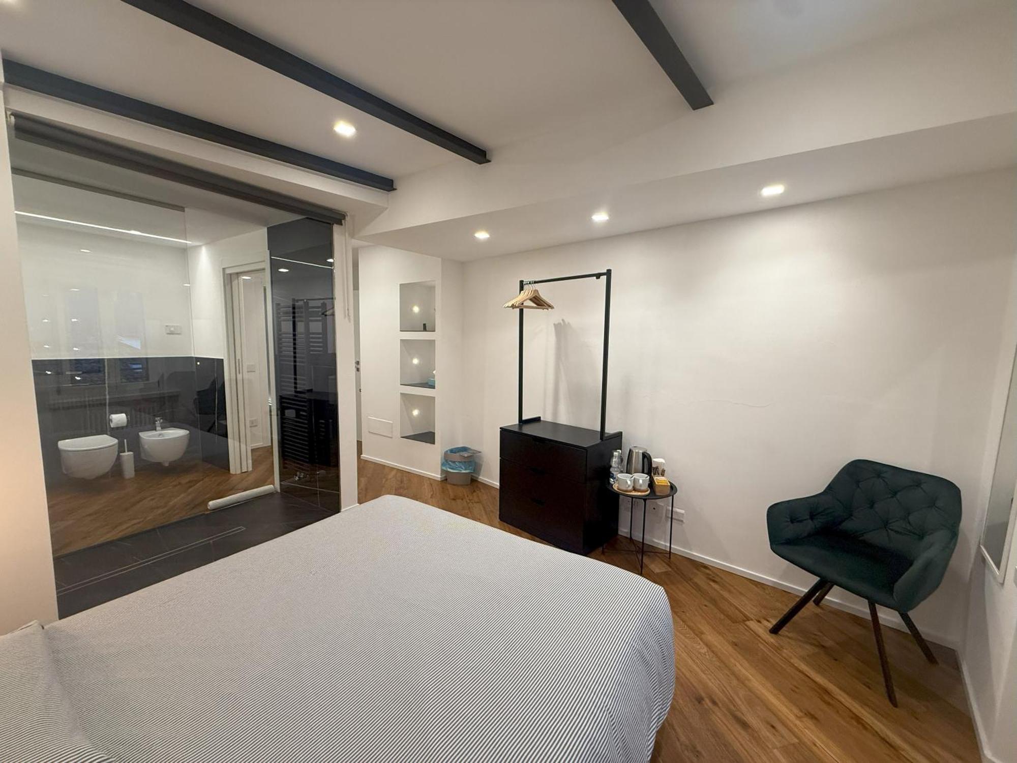 ארקו East West Room מראה חיצוני תמונה